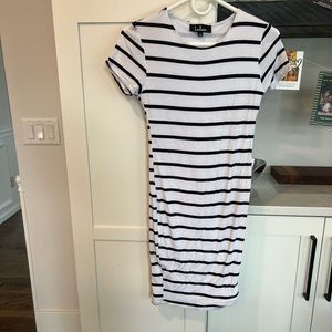 Lulus basic striped Cotten t shirt dress